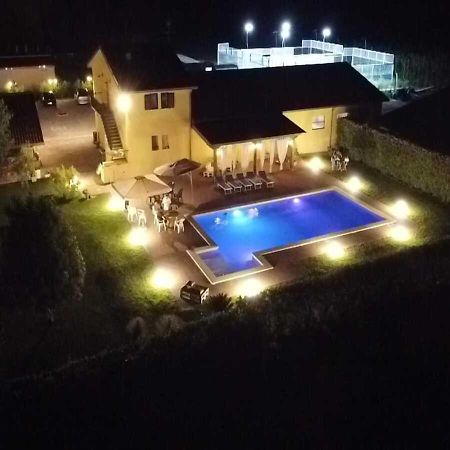 Agriturismo Casa Chiara Латина Экстерьер фото
