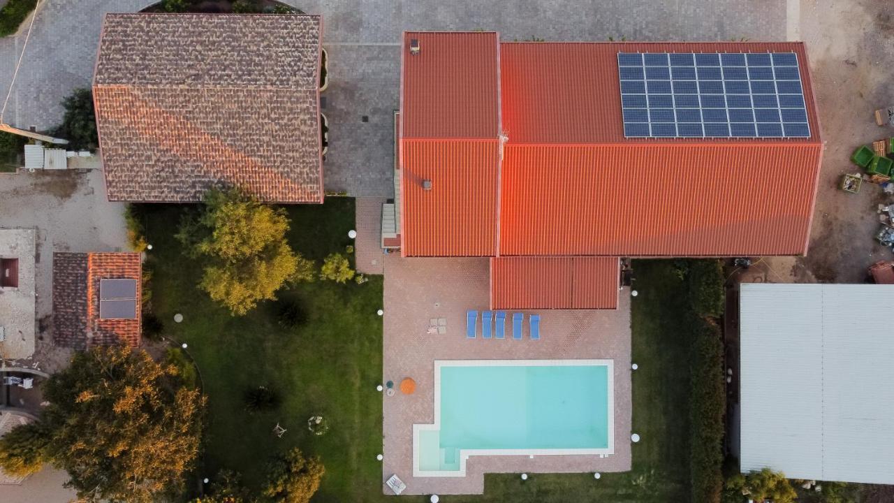 Agriturismo Casa Chiara Латина Экстерьер фото
