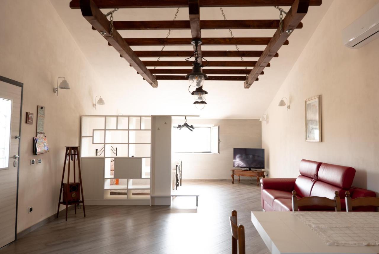 Agriturismo Casa Chiara Латина Экстерьер фото