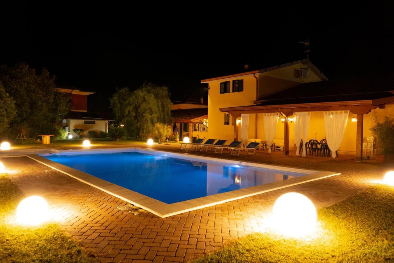 Agriturismo Casa Chiara Латина Экстерьер фото